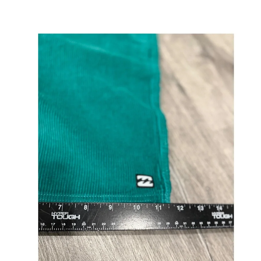 Billabong Shorts Mens Large Mike EW Corduroy Teal 100% cotton NWT cozy chic